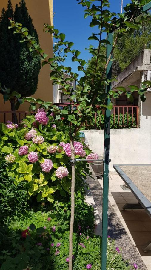 Apartmani Babic Dugi Rat Exterior foto